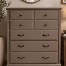 Beautiful solid wood dresser