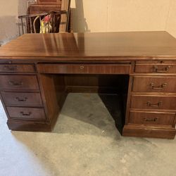 Beautiful Solid oak Desk
