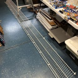 Free closet wire rack