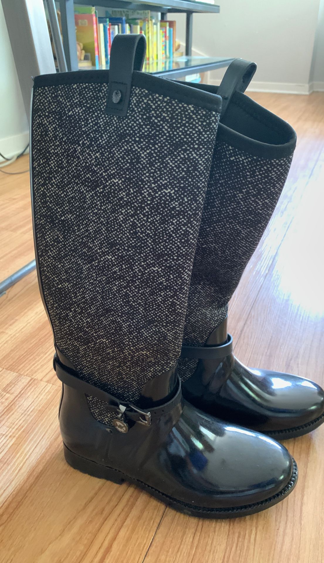 Michael Kors rain boots size 7