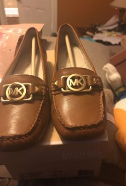 Michael kors authentic size 7