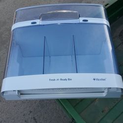 Refrigerator Door Crisper