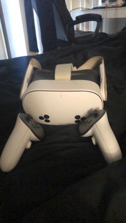 Meta Quest 3 VR Headset with Controllers