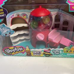 Shopkins Gumball With Shopkins Included Inside 