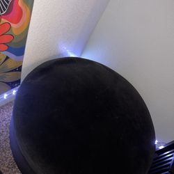 Black Velvet Futon Seat 