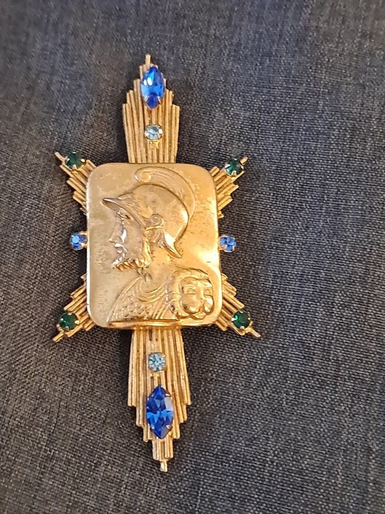 Vintage Brooch, 2.5 Inches, In Nice Condition.