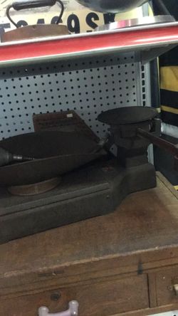 Vintage Howe Scale