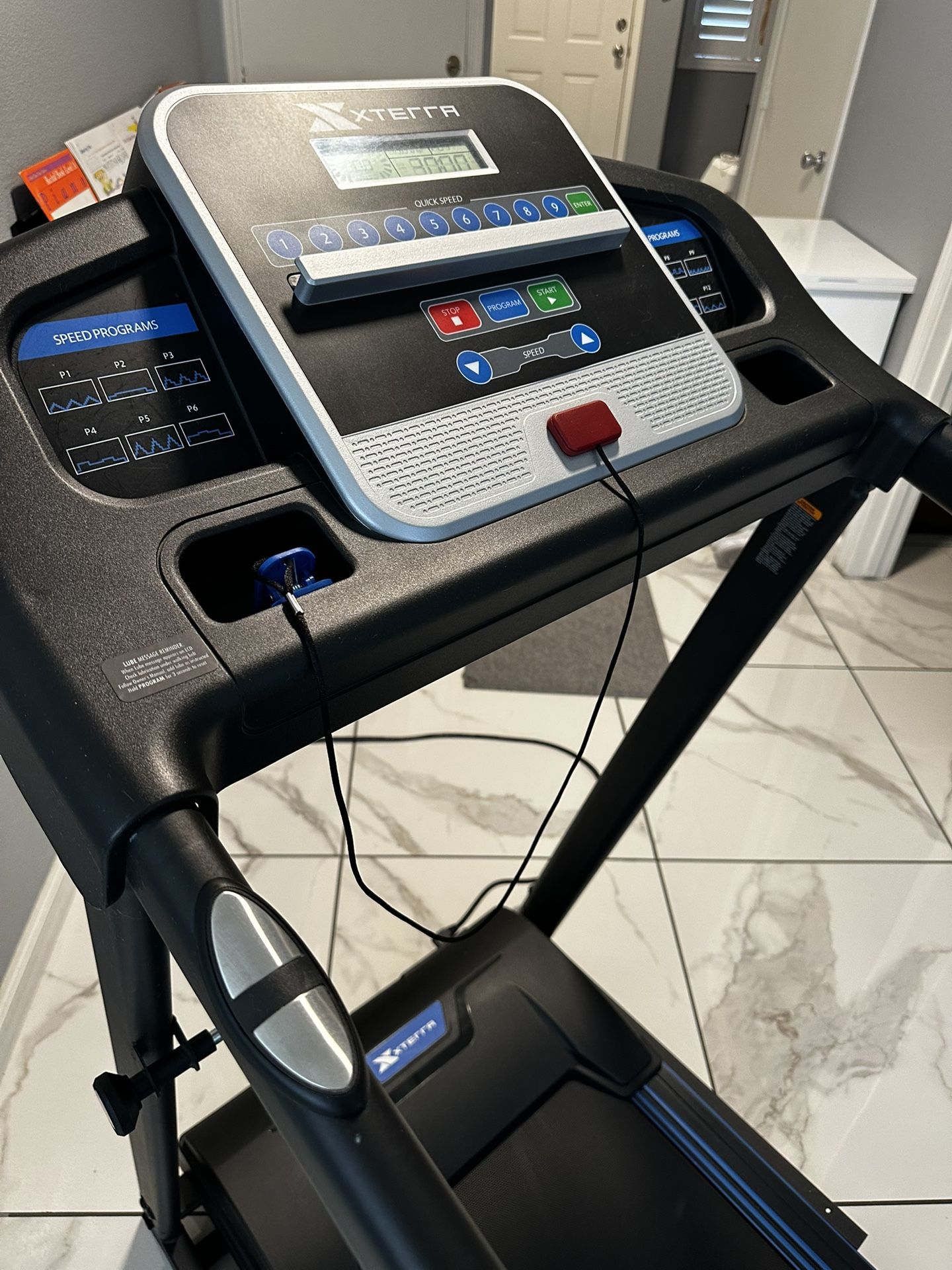 XTERRA Fitness TR Folding Treadmill TR150