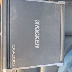 Kicker Amp 300w