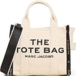 NEW MARC JACOBS TOTE BAG  NEVER USED WITH TAGS