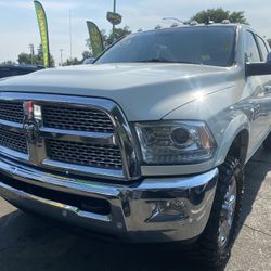 2018 ram 2500 heavy duty turbo diesel Cummings Laramie