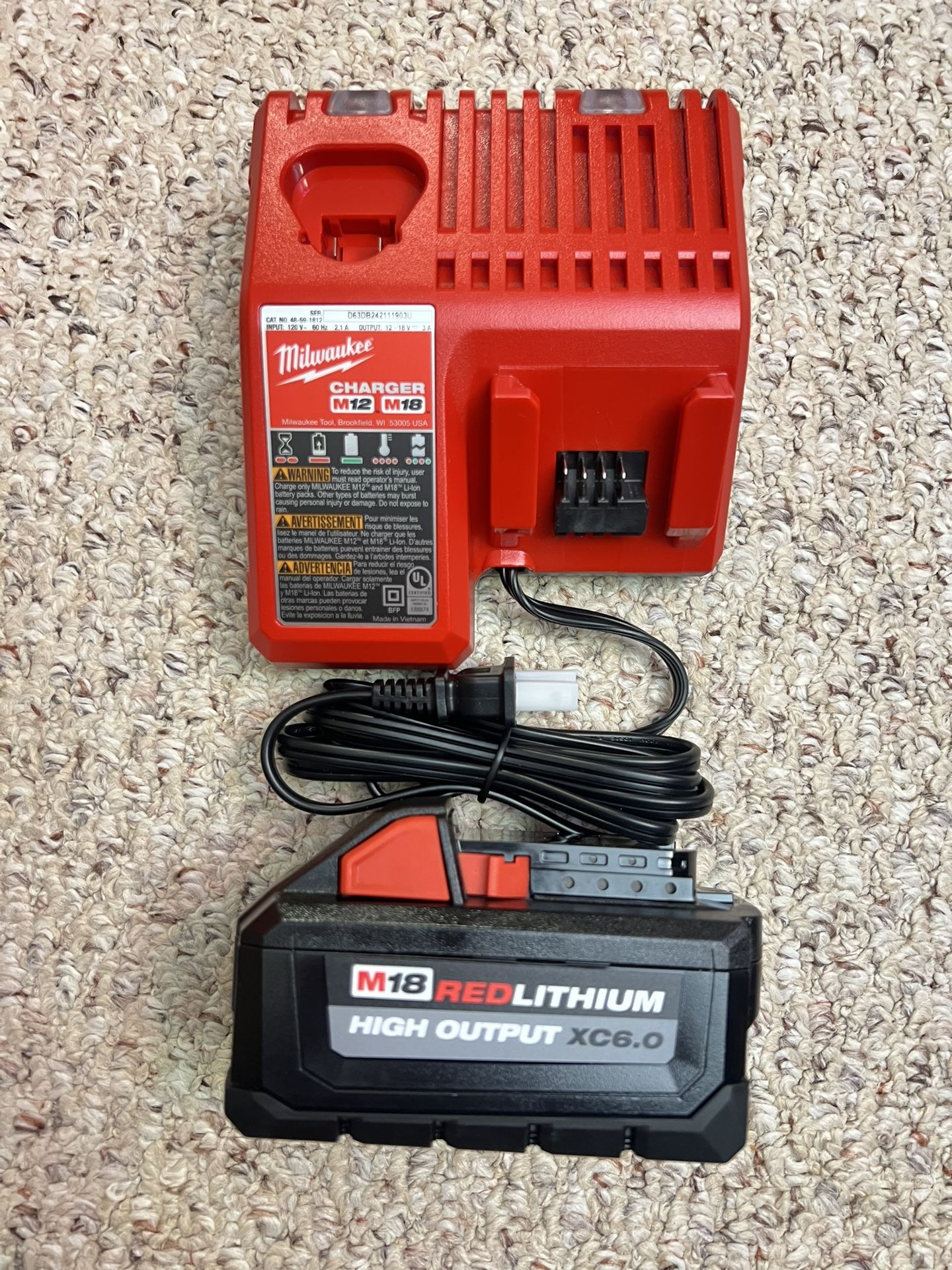 *NEW* Milwaukee M18 18-volt 6.0Ah High Output Battery And M18/m12 Charger