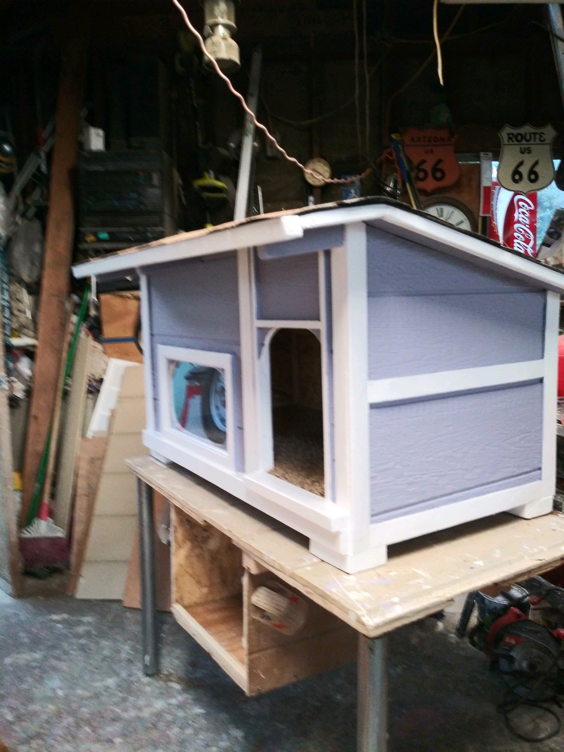 New dog house with window ( small -medium ) $85 firm (must wear mask)