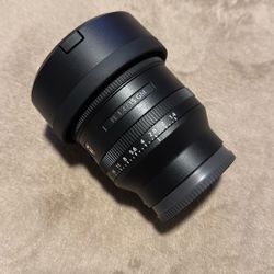 Sony G Master 35 mm f/1.4