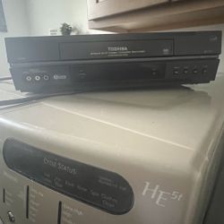 Toshiba VCR