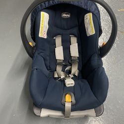 Chicco keyfit 30 Infant Car Seat and Base