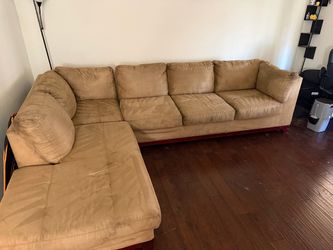 CLEAN Sectional Couch/Sofa