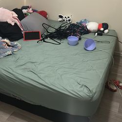 Cali king mattered and box spring