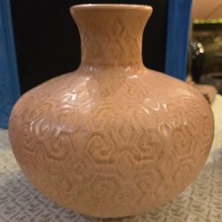 Opalhouse Stoneware  Vase. Larger Size 7x7