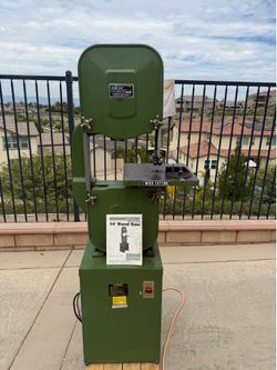 14” Wood cutting bandsaw T580
