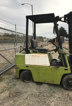 Clark forklift