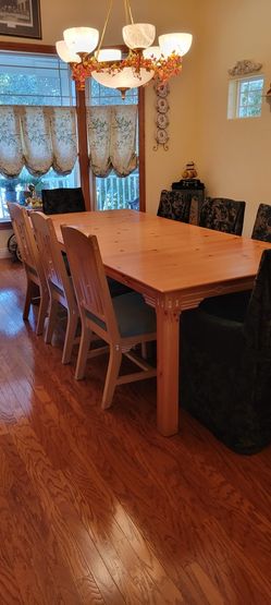 Southwest Dining Table &8 Chairs