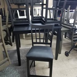 New 5 Pcs Dining Table Set Only $539