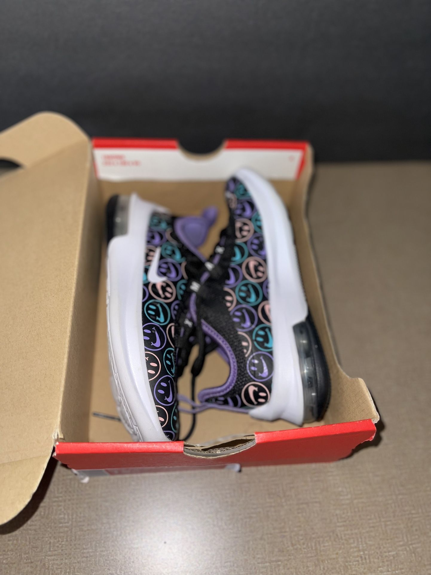 Kids Nike Air Max Smiley Face Print 🤪