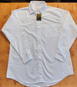 Peruvian Connections  Classic White Button-Up Shirt Peruvian Connection Size M