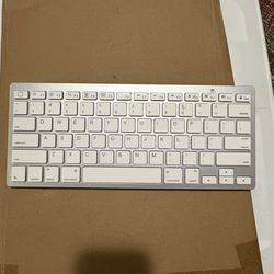 OMOTON Wireless Keyboard KB066 Silver White