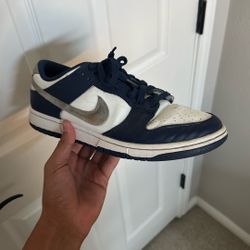 Nike Dunk Low Men's Retro Summit White/Midnight Navy (Size 9.5)