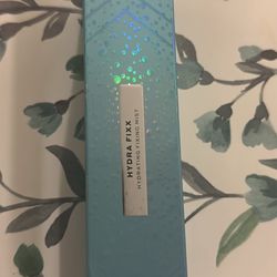 Hydra Fixx Hydrating, Fixing  Mist - XX By Revolution Beauty London 