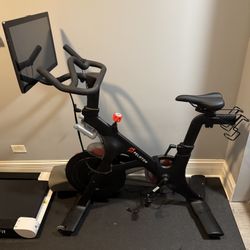 Peloton Bike