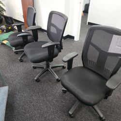 Office Chairs 