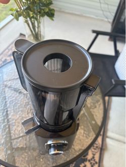 Whole Fruit Juicer