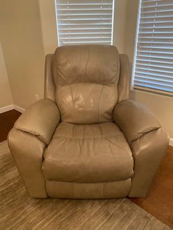 Genuine La -Z-Boy Barrett Rocker Recliner 100% Leather