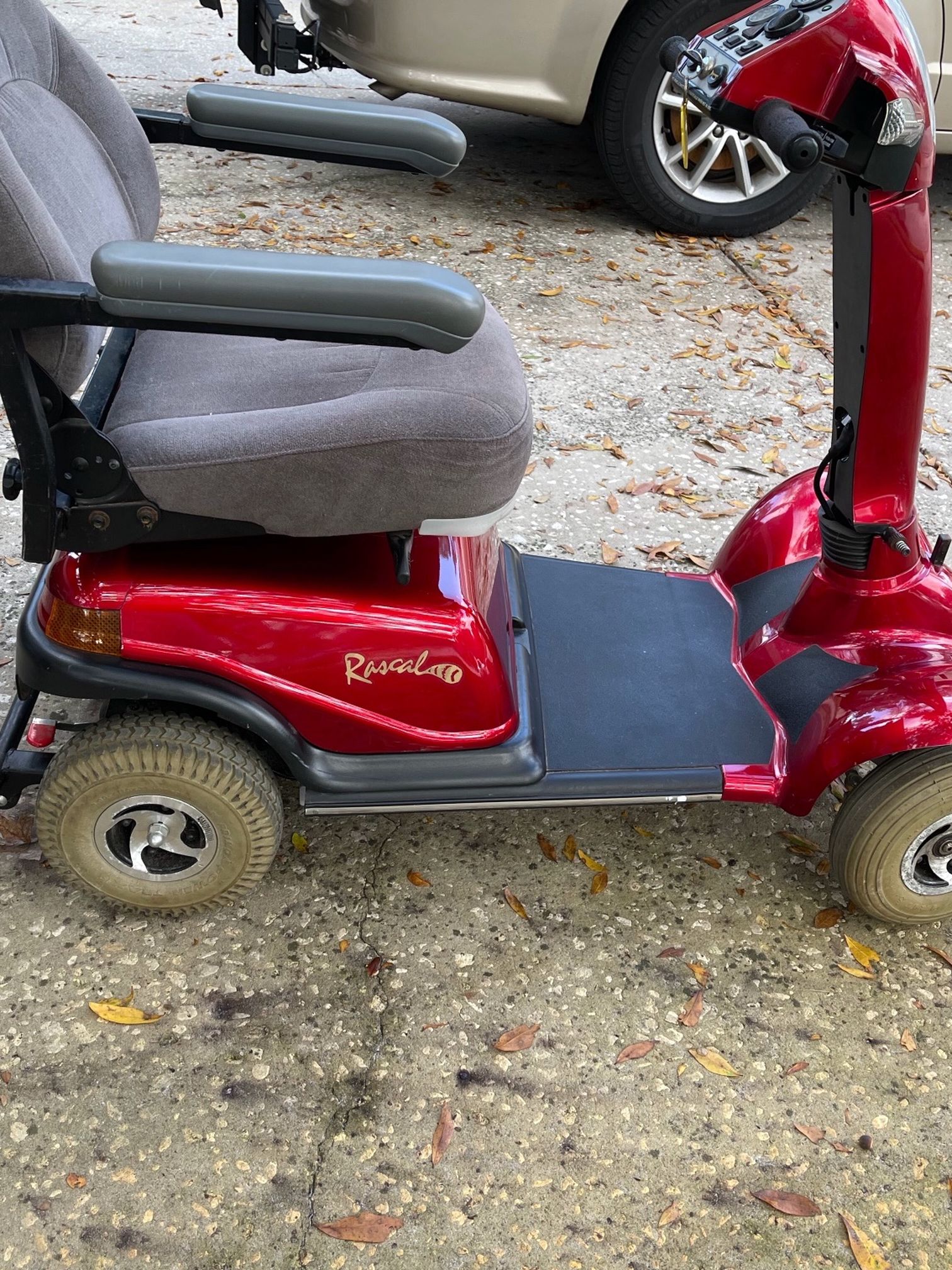 Rascal 300 4 Wheel Scooter , New Batteries , Very Well Cared For, Super Clean