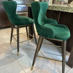 26” Velvet Counter Stool in Green (Set of 2)
