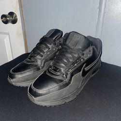 Black Nike air max LTD3 size 10