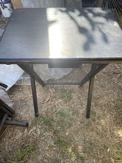 Folding Table Set Of 4whit Rack