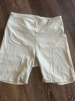 Short Deportivo Biker Marca FLX - Crema Talla M