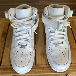 Air Force 1 Mid