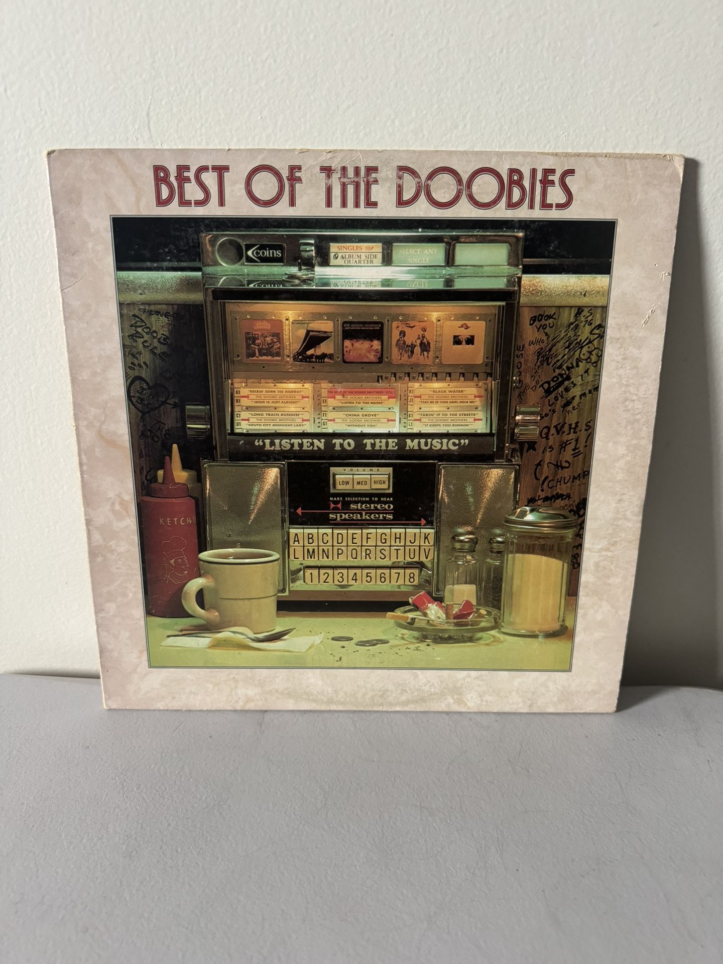 NEAR MINT Doobie Brothers Best of the Doobies 1976