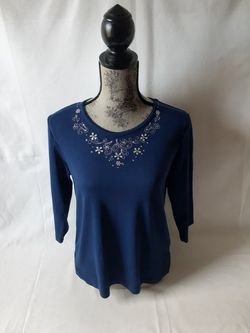 Alfred Dunner women's embellished neckline top size PS