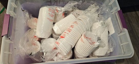 Cupcake Liners Jumbo and Regular pack of 25 e 500 in ea