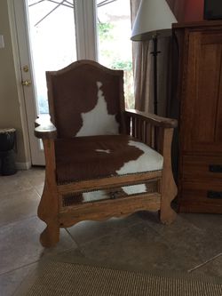 Exceptionally large oversized Texan cowhide chair