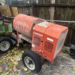Multiquip Whiteman Mixer / Cement mixer
