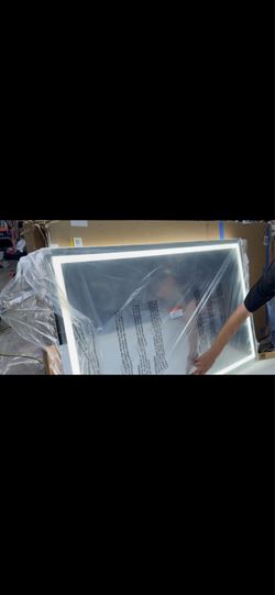Light up touch mirror