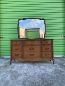 Vintage Antique Dresser w/ Mirror