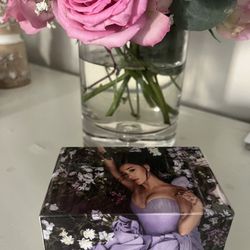 Ariana Grande ‘God Is A Woman’ Perfume